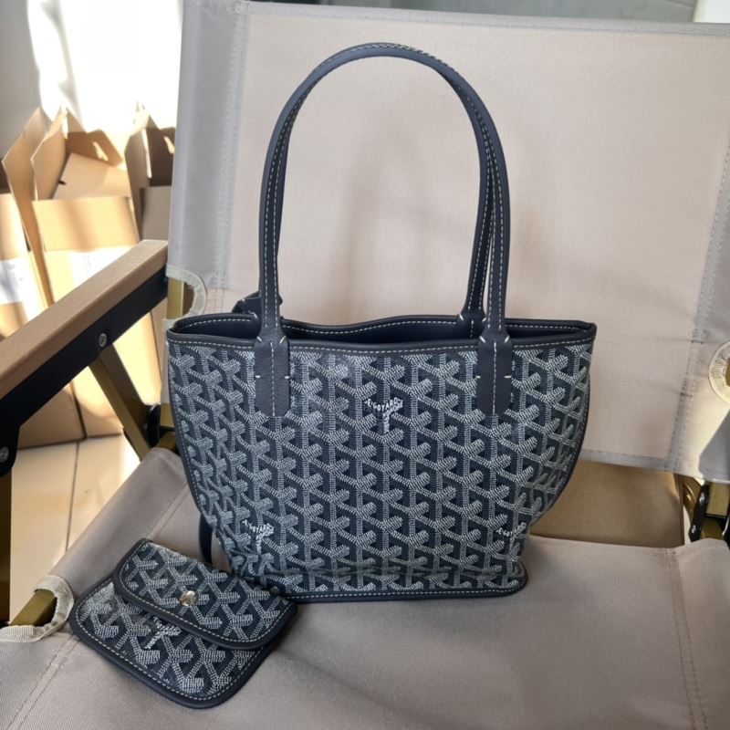 Goyard Shopping Bags